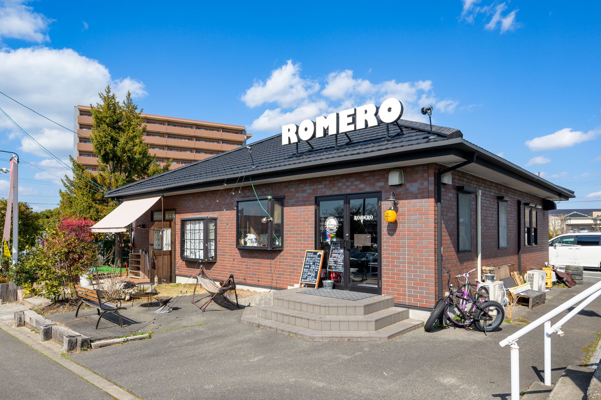 洋風居酒屋「ROMERO」　約600ｍ　徒歩8分