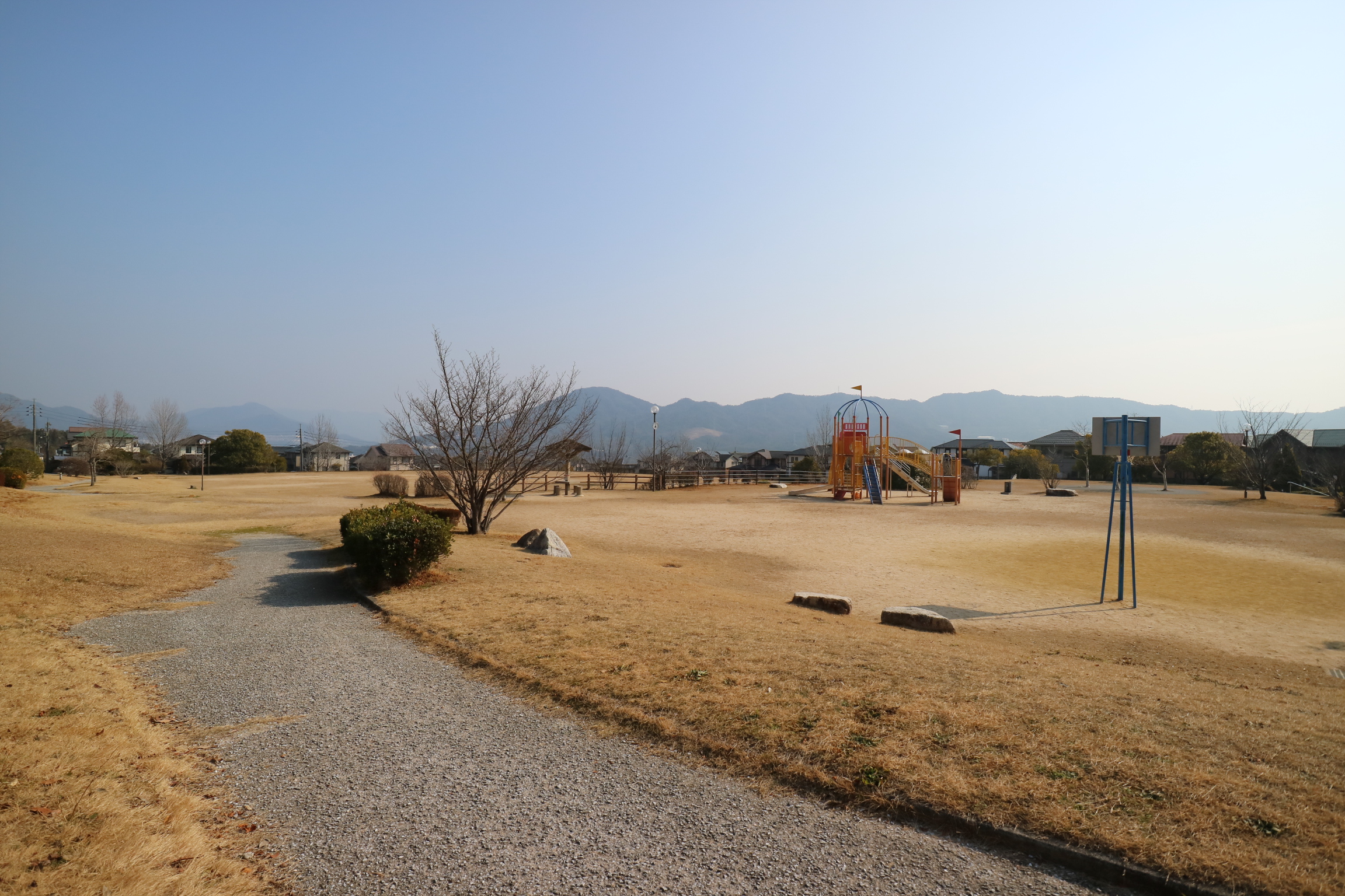 花の季台中央公園へ600m（徒歩8分）